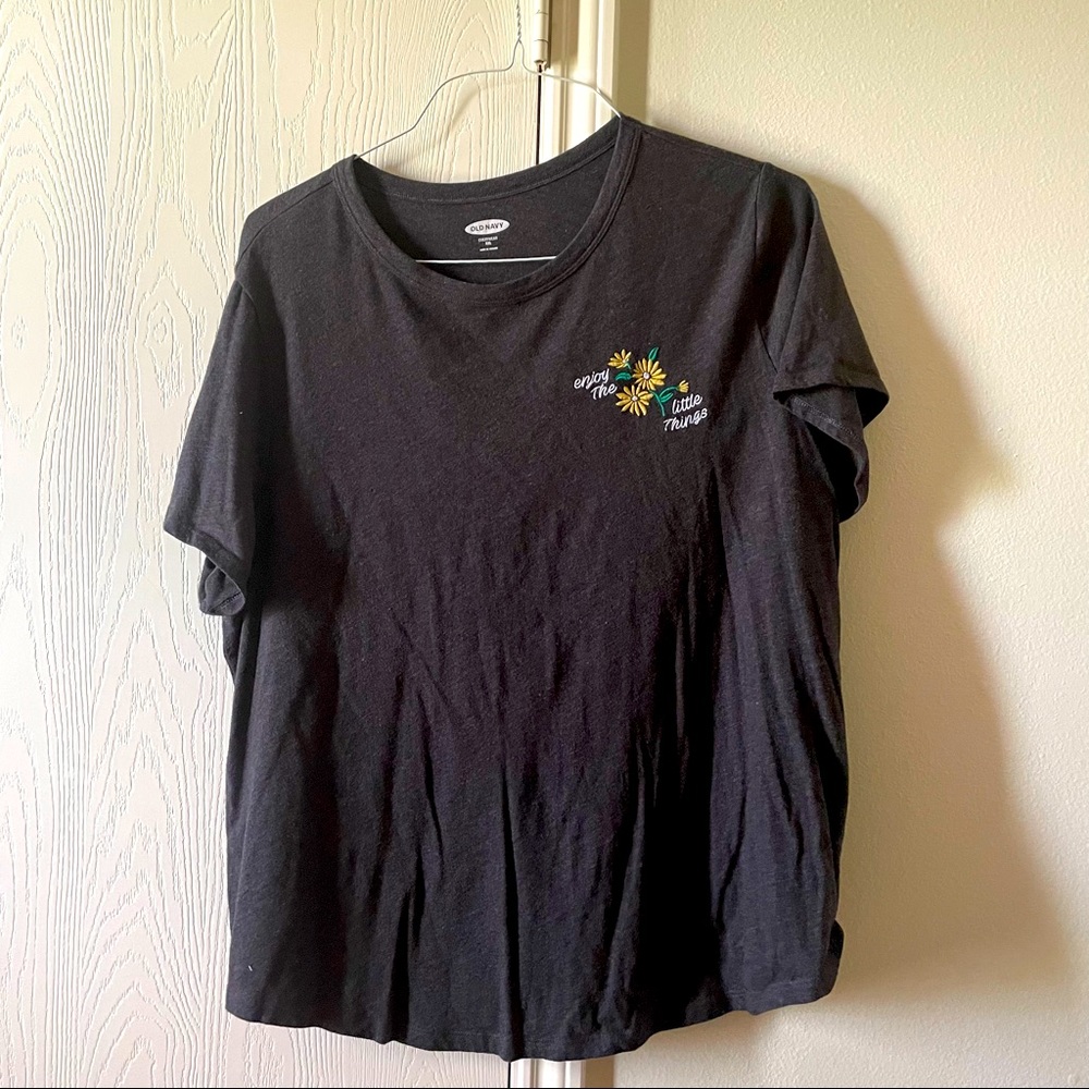 OLD NAVY TEE XXL